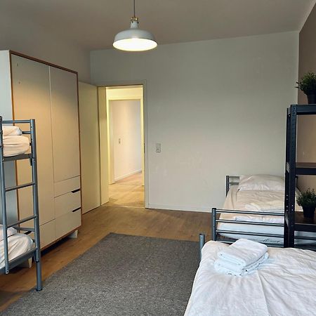 2 Schlafzimmer-Balkon-Kueche-Parkplatz-Designerbad ライプツィヒ エクステリア 写真