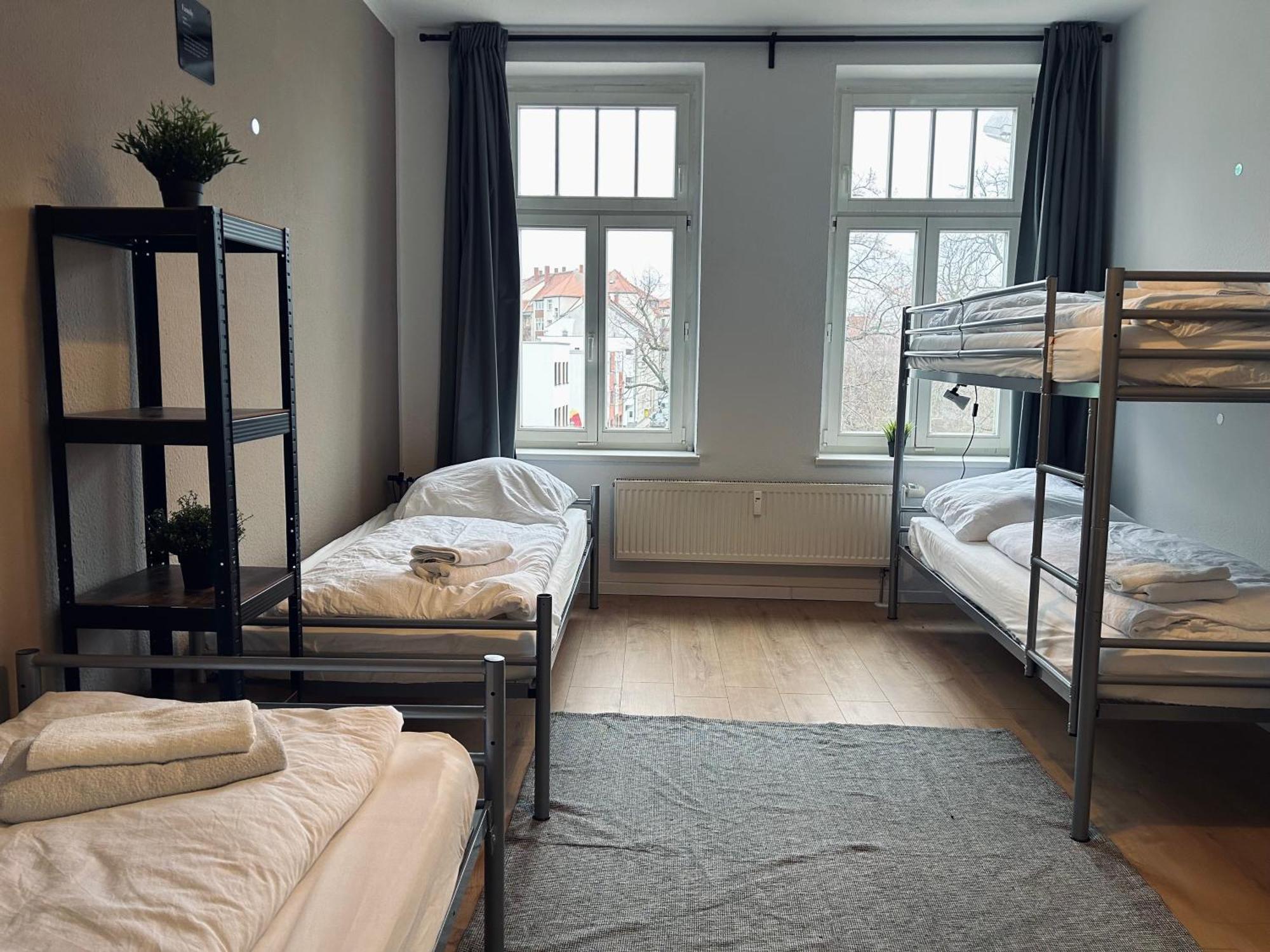2 Schlafzimmer-Balkon-Kueche-Parkplatz-Designerbad ライプツィヒ エクステリア 写真